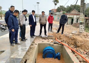 Lãnh đạo công ty kiểm tra công tác hoàn thiện tuyến ống BC 04 HDPE D560 XNN Bãi Cháy